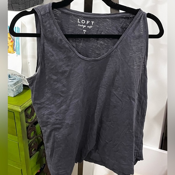 Dark gray size small athletic tank - Picture 1 of 2